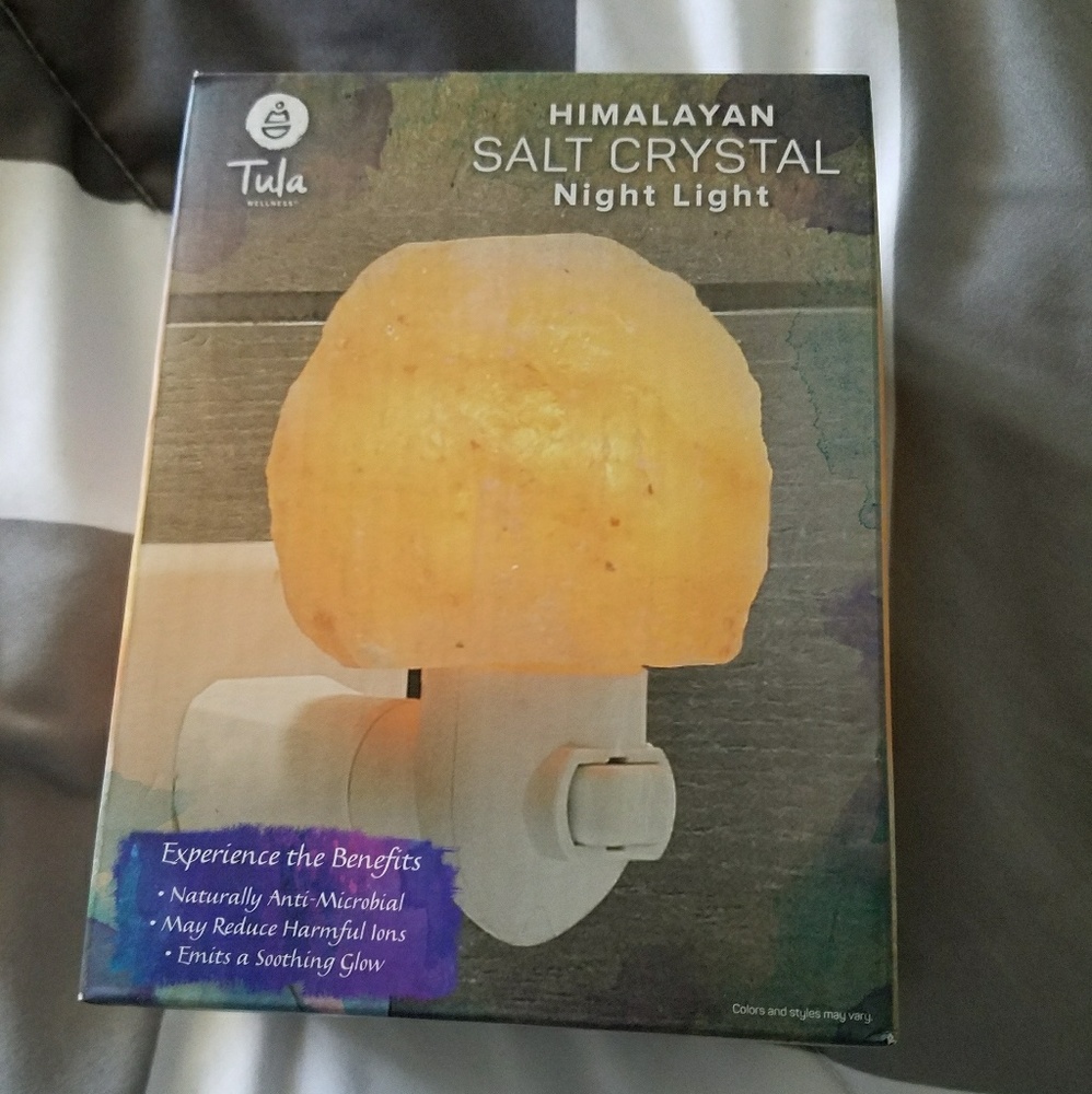 Himalayan salt crystal night light